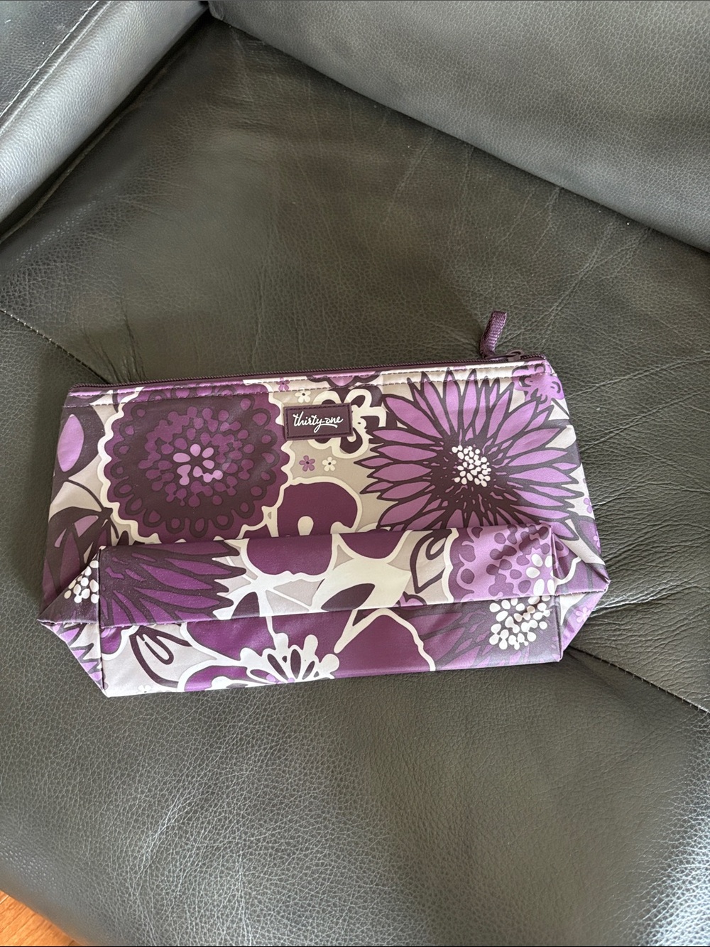 thirty-one Purple Floral Zip Pouch
